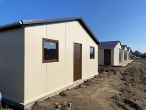 Szigetelt épület szendvicspanelből